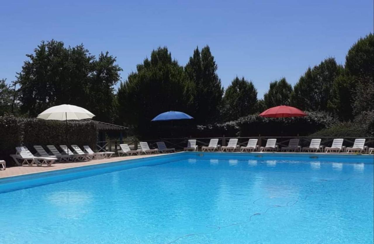 Etang Vallier Resort Brossac Exterior photo