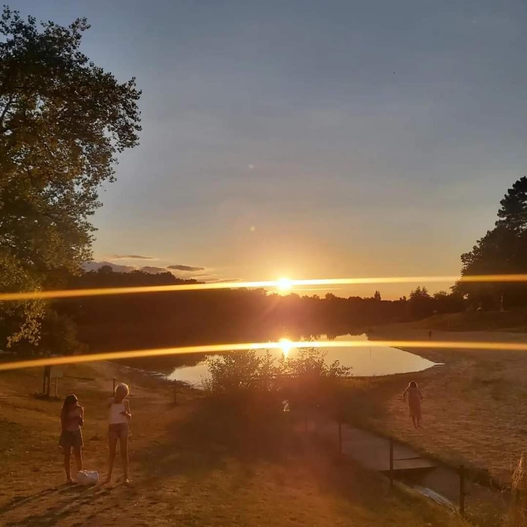 Etang Vallier Resort Brossac Exterior photo